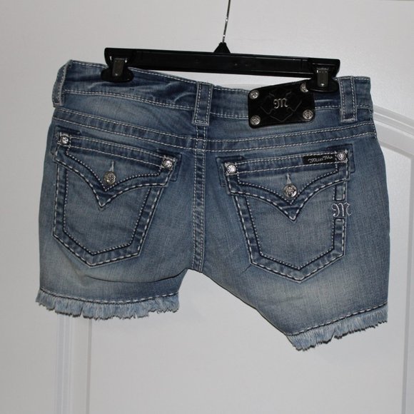 Miss Me Denim Shorts - Picture 4 of 4